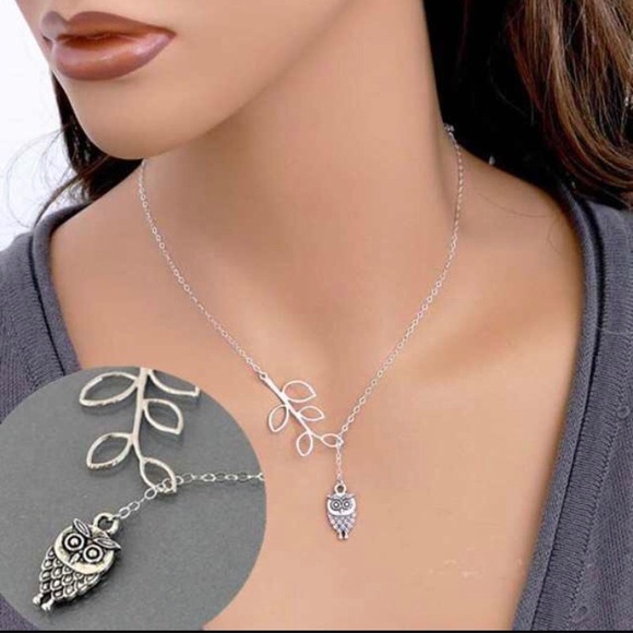 Jewelry - ⚡️2 for $15 Silver Color Little Owl Necklace